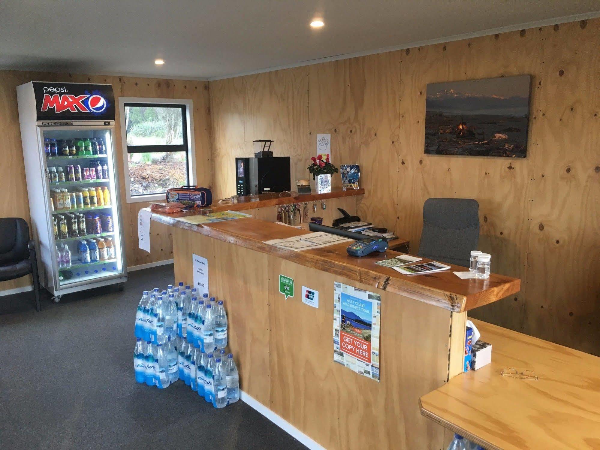 Hokitika Holiday Park Exterior foto